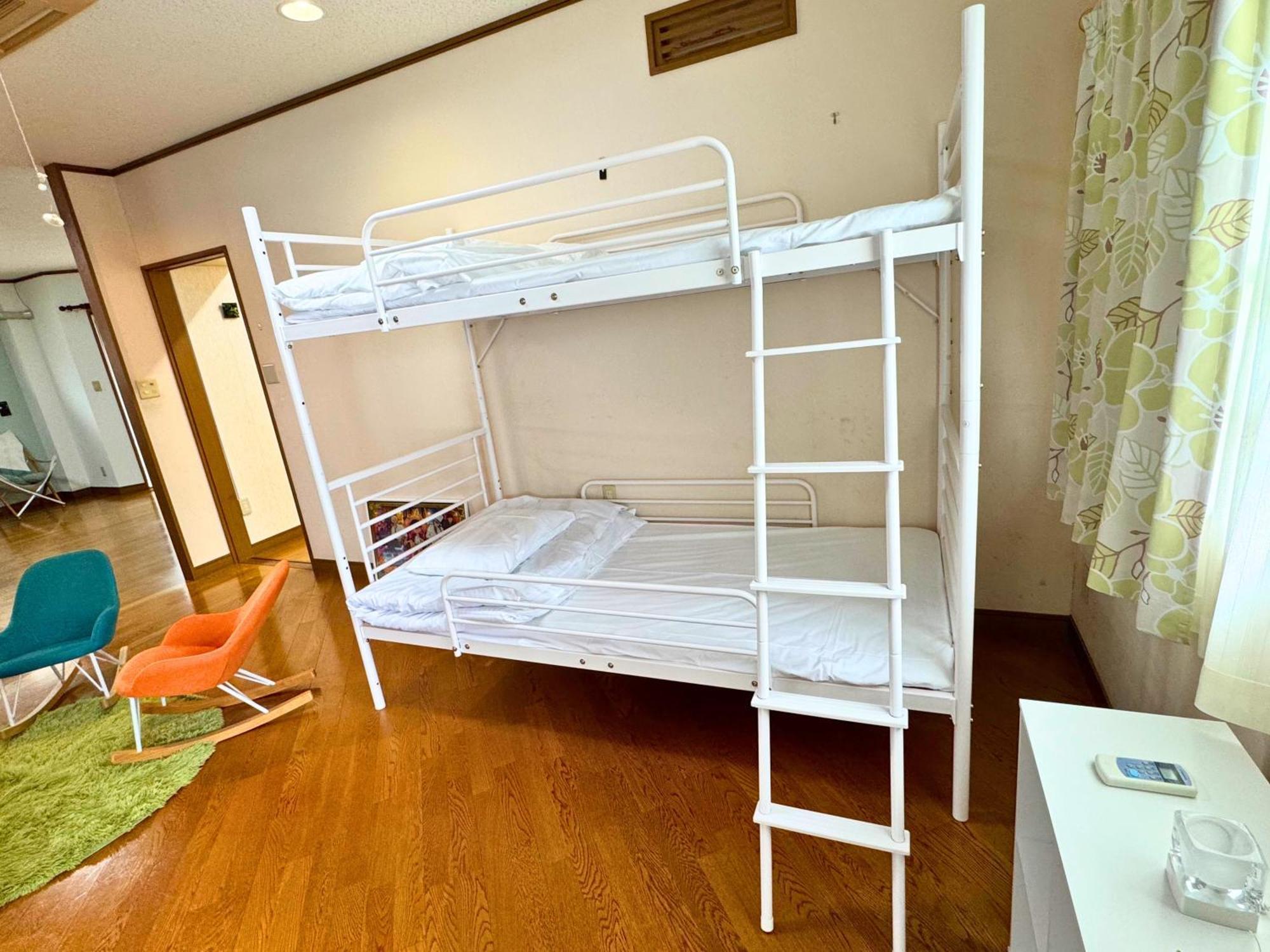 石垣島グループの宿 2216 にじいろ ユーグレナモール内 Ishigaki  Luaran gambar